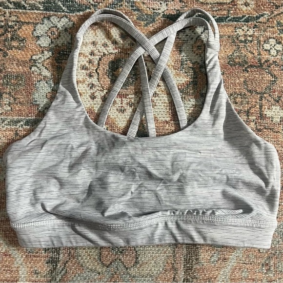 Size 6 Lululemon Gray Women's Sports Bra cross back - Picture 3 of 5